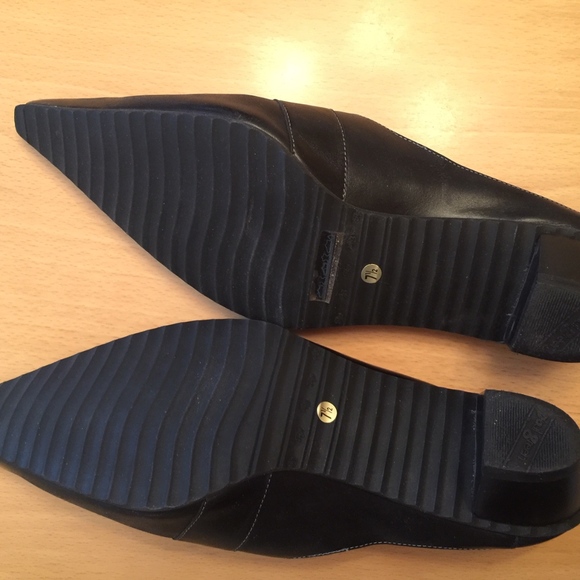 Paul Green Black Leather Pointy Mules - Picture 2 of 4